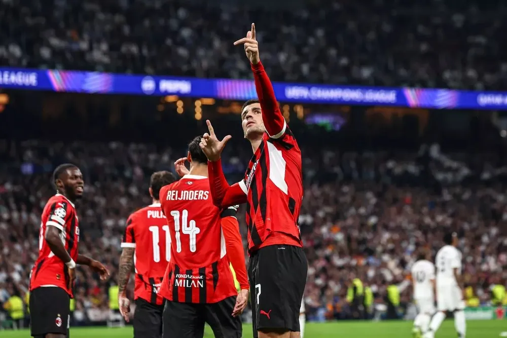 Morata ghi 1 bàn với lưới đội bóng cũ Real Madrid trong chiến thắng 3-1 của AC Milan. ẢNH: GETTY ac-milan-morata.jpg