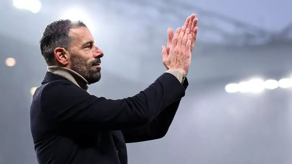 Van Nistelrooy bị chế giễu vì lời chia tay MU,MU,Van Nistelrooy