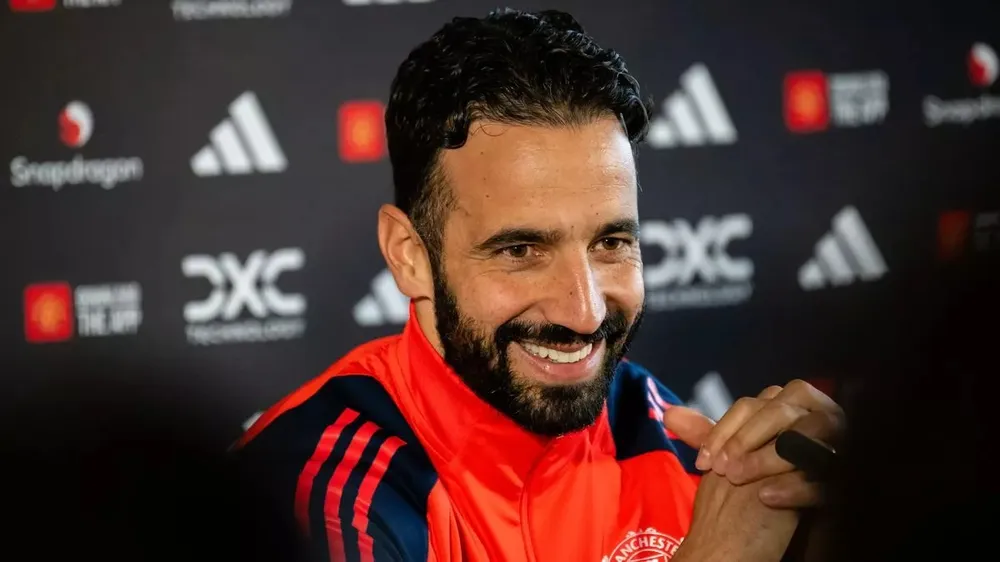 Amorim chỉ ra 2 điểm yếu lớn nhất của MU,MU,AMORIM