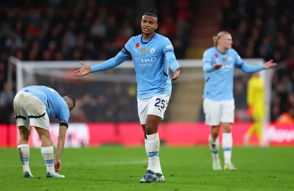 Hàng thủ Man City rất dễ bị phá vỡ trước các pha phản công tốc độ của đối thủ và khó giành 3 điểm trước Tottenham. Ảnh: Getty khó giành 3 điểm,Man City