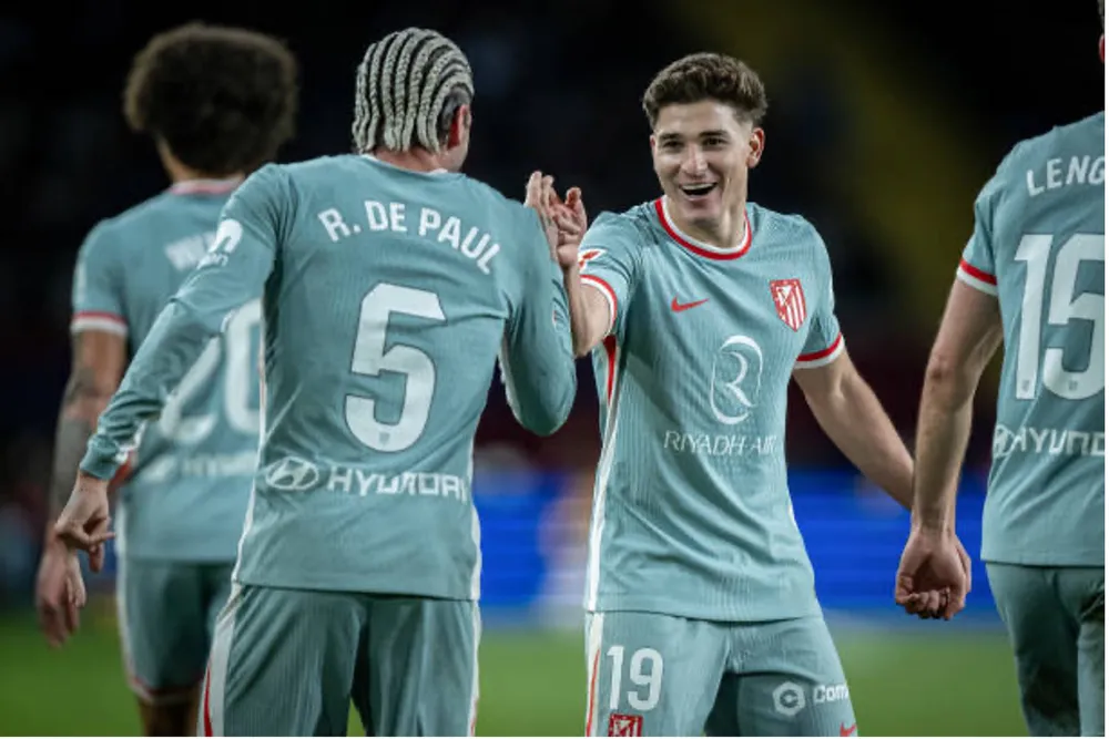 Barca mất ngôi đầu La Liga