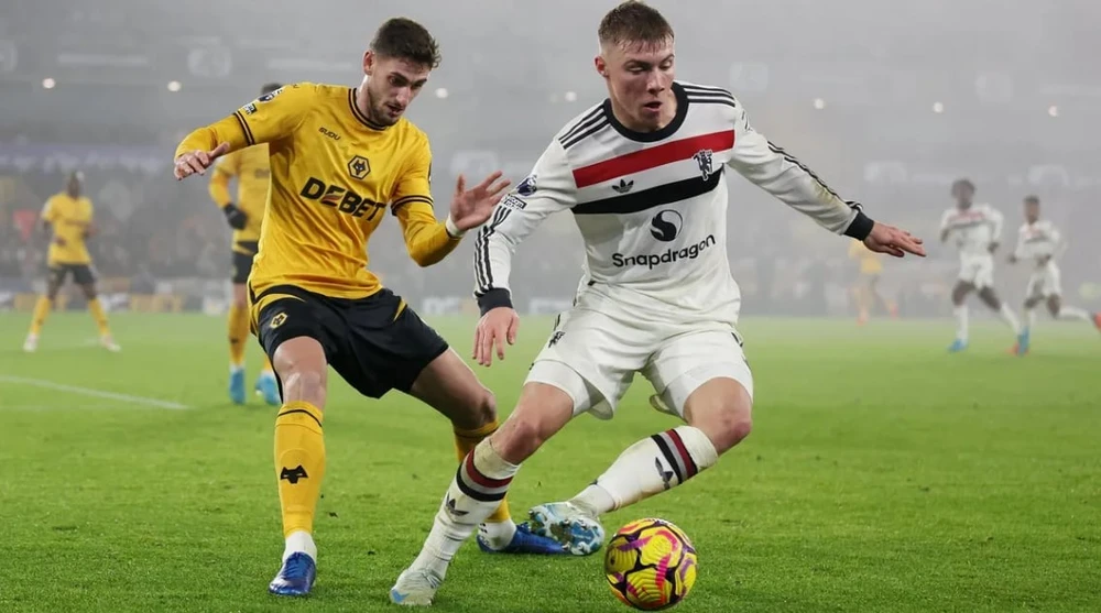 chưa hết khủng hoảng,MU