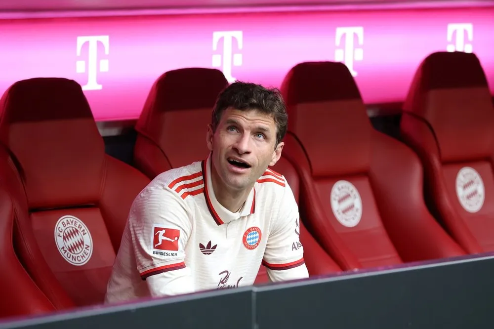 Muller chia tay Bayern Munich sau 25 năm cống hiến,MULLER,BAYERN MUNICH