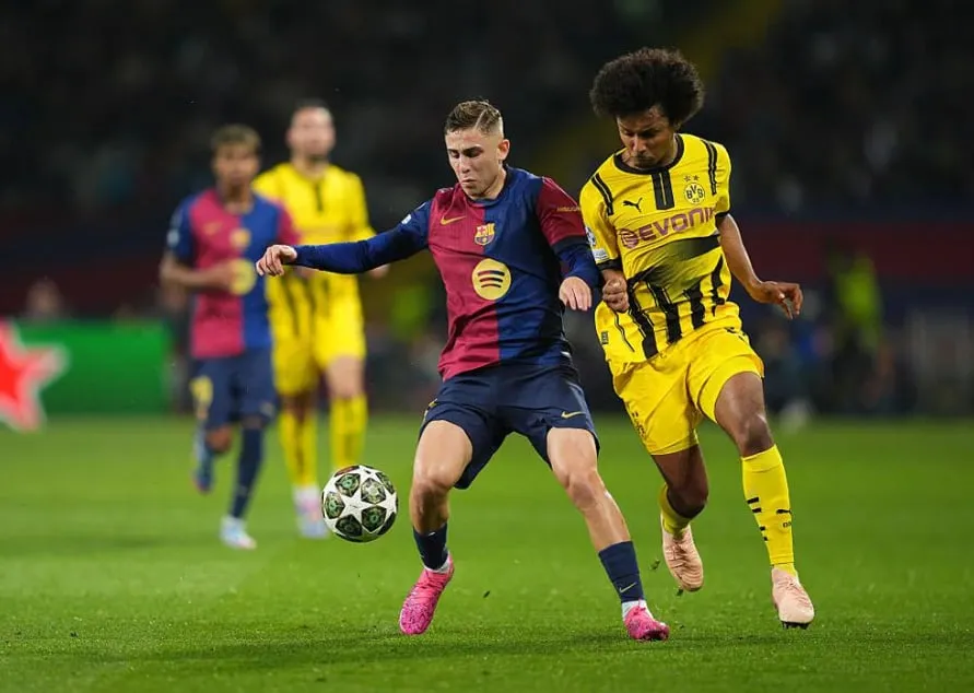 Dortmund bế tắc hoàn toàn trước sức mạnh của Barcelona. Ảnh: UEFA att.L7xBA2ieCQTjRJVANSeFBW6TUM7QZdl7mWooPSz1FBE.jpeg