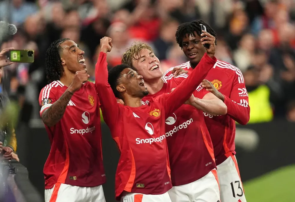 MU có cơ hội giành 3 chiếc cúp khác nhau trong 3 mùa liên tiếp. ẢNH: GETTY chức vô địch Europa League của MU không phải là điều to tát,MU,EUROPA LEAGUE