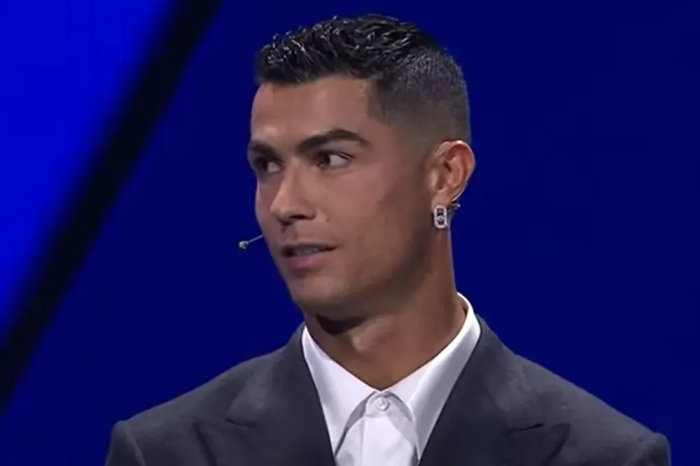 Ronaldo ám chỉ rời Al Nassr với bình luận bí ẩn,Ronaldo,Al Nassr