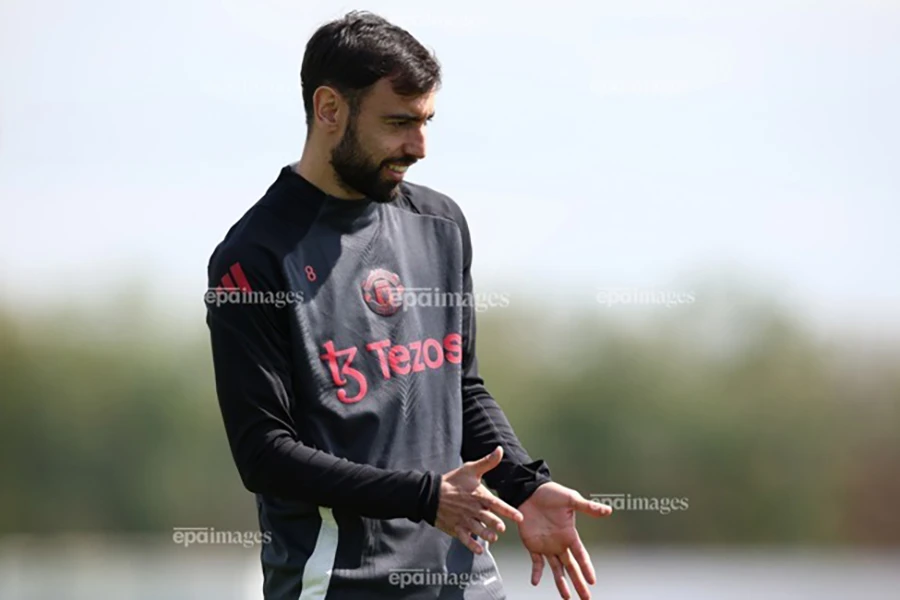 Bruno Fernandes làm điều điên rồ trong buổi tập của MU,MU,Bruno Fernandes