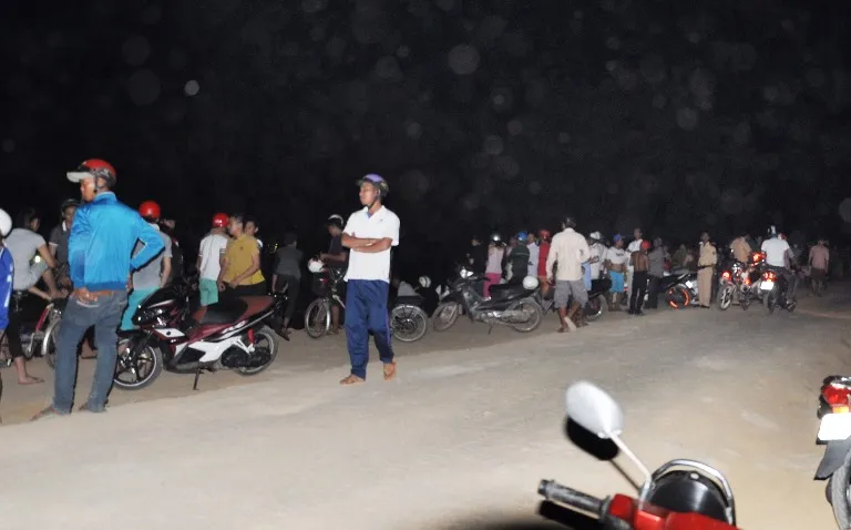 Dọn ao trung tâm văn hóa bàng hoàng phát hiện xác người ảnh 1