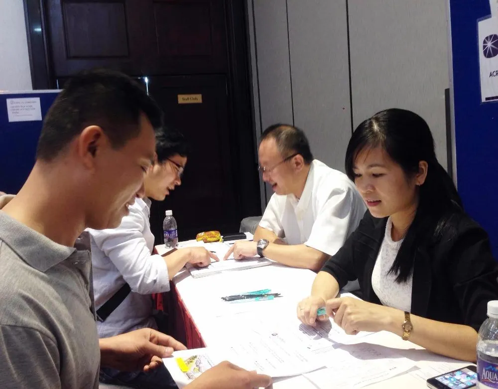 Bộ phận nhân sự các công ty phỏng vấn ứng viên.