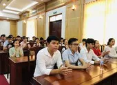 Trao 10 máy tính cho Làng trẻ em SOS Đồng Hới ảnh 2 Sinh viên vùng lũ trãi lòng 12 năm đi học nhờ mạnh thường quân