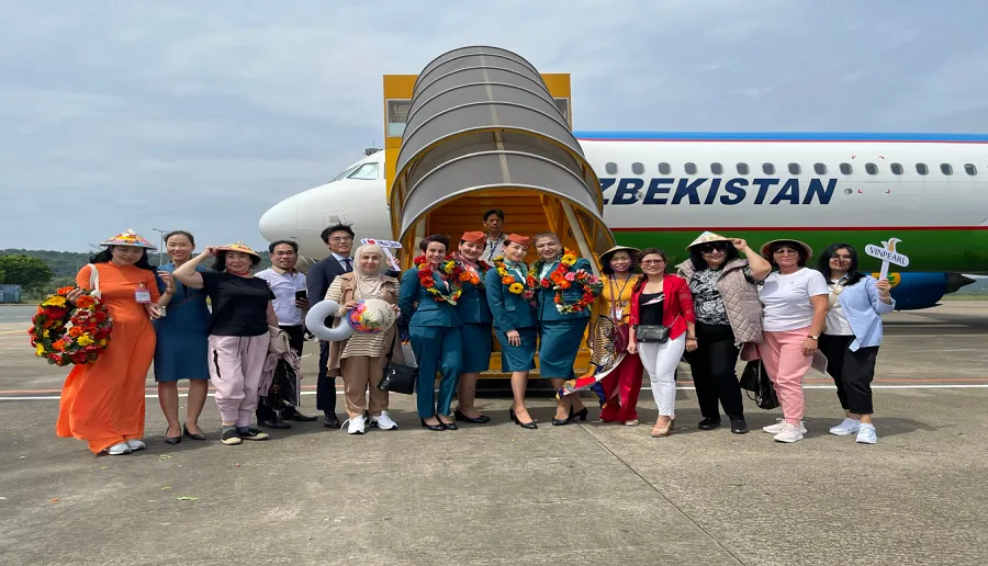 Nhiều chuyến bay quốc tế lần đầu đưa khách đến Phú Quốc ảnh 2 Nhiều chuyến bay quốc tế lần đầu đưa khách đến Phú Quốc ảnh 2