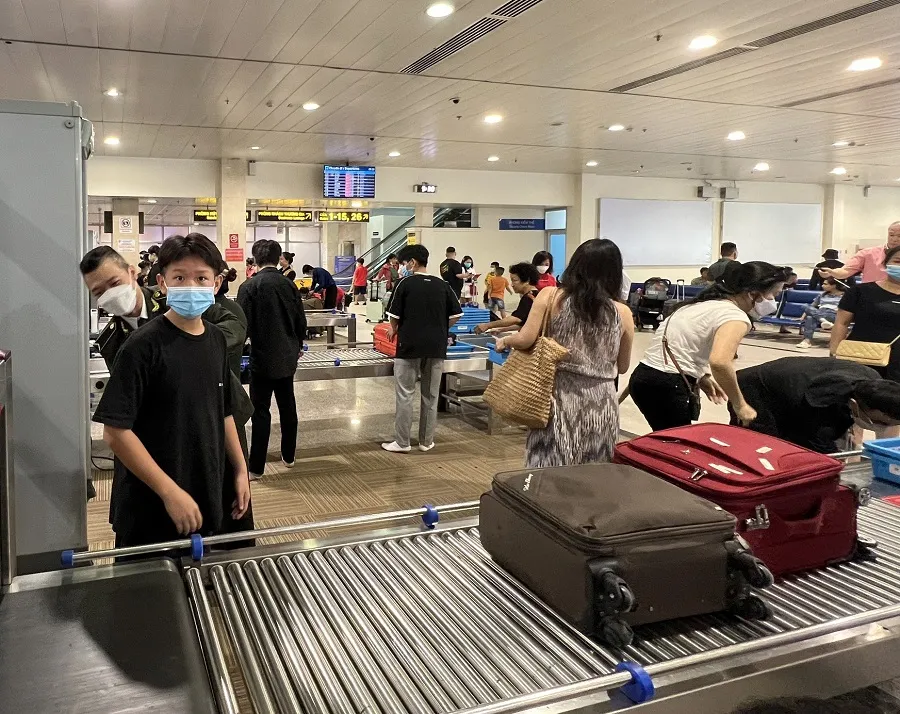 Khách sử dụng định danh điện tử mức độ 2 tại Tân Sơn Nhất chưa nhiều ảnh 1