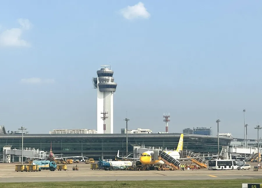 Sân bay Tân Sơn Nhất cửa ngõ đón khách quốc tế dự báo sẽ phục hồi nhanh những tháng cuối năm. Ảnh: P.ĐIỀN