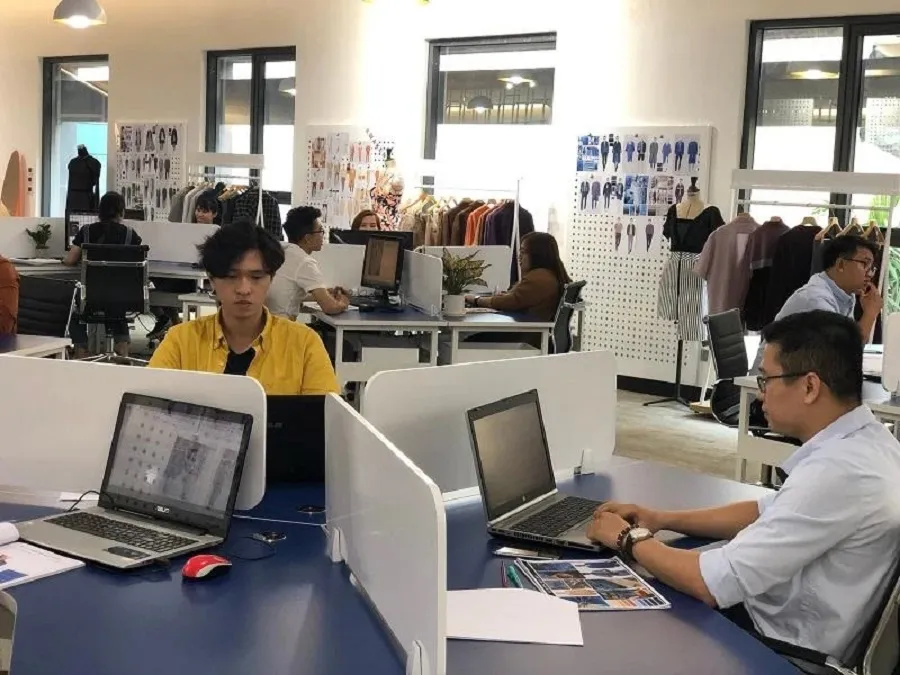 Nhiều năm liền ngành công nghệ thông tin luôn nằm top đầu về nhu cầu tuyển dụng. Ảnh: P.ĐIỀN cat-giam-nhan-su-cong-nghe-thong-tin.jpg