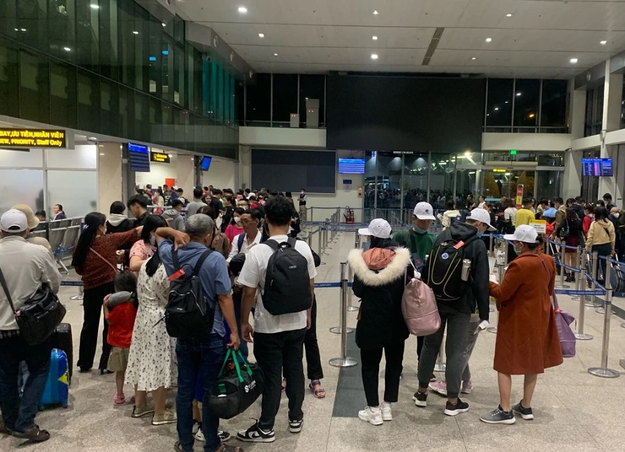 sân bay tân sơn nhất