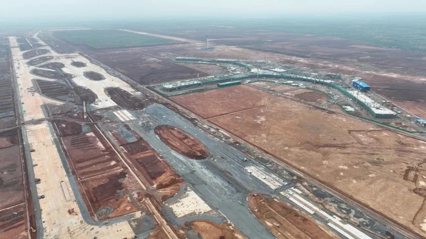 Vùng trời và phương thức bay bay cụm sân bay Long Thành - Tân Sơn Nhất - Biên Hòa được thiết kế theo hai kịch bản chính. Ảnh: VŨ HỘI Vùng trời và PTB bay cụm sân bay Long Thành - Tân Sơn Nhất- Biên Hòa được thiết kế theo hai kịch bản chính. Ảnh: VŨ HỘI