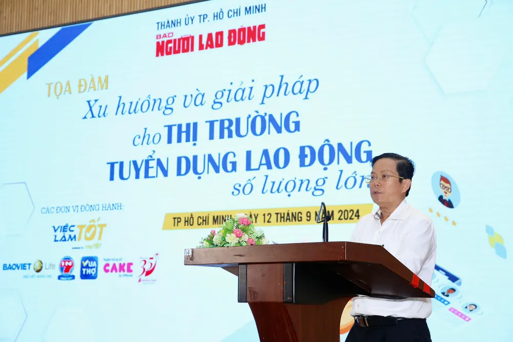 Ông Tô Đình Tuân - Tổng Biên tập Báo Người Lao Động đánh giá, thị trường lao động vẫn diễn ra tình trạng thiếu lao động cục bộ. Ảnh: LH