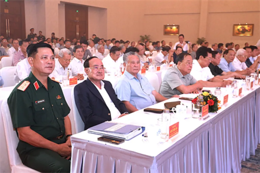 Quân khu 7 gặp mặt cán bộ cấp cao quân đội nghỉ hưu, nghỉ công tác. Ảnh: QK7