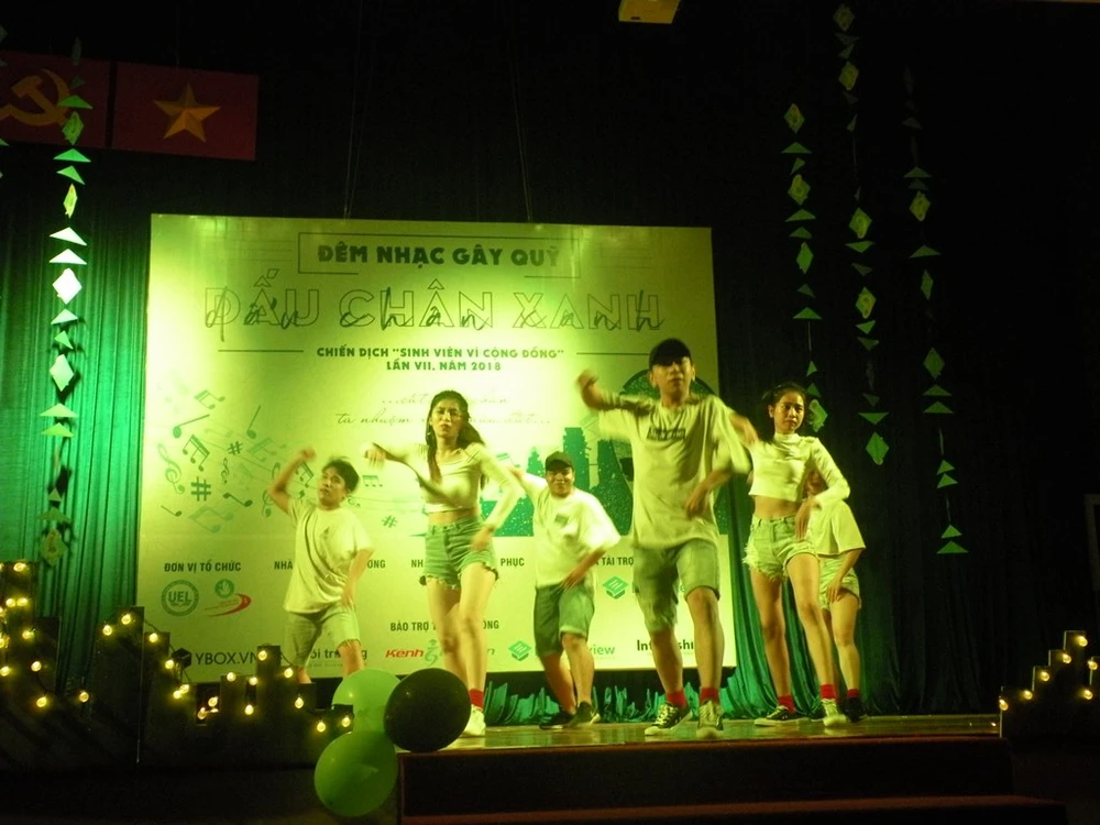 Ca sĩ Suboi cháy hết mình trong đêm nhạc từ thiện ảnh 5