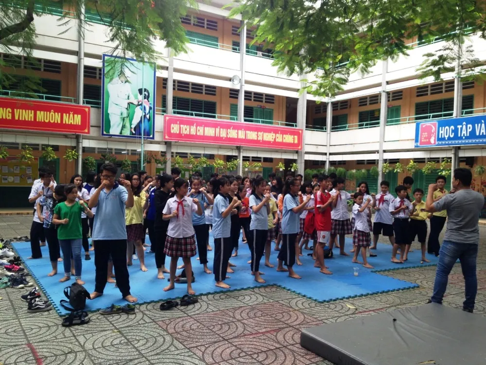 Khi thầy dạy Anh văn làm đạo diễn, trò mê kịch nói ảnh 5 Khi thầy dạy Anh văn làm đạo diễn, trò mê kịch nói ảnh 5