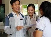 Thí sinh thở phào với đề tiếng Anh vào Trung học Thực hành