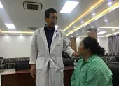 Hóc xương cá lóc 5 ngày, cổ họng bé gái đầy ổ áp xe ảnh 3 Ho 10 tháng trời vì mảnh xương vịt 'núp' trong đường thở