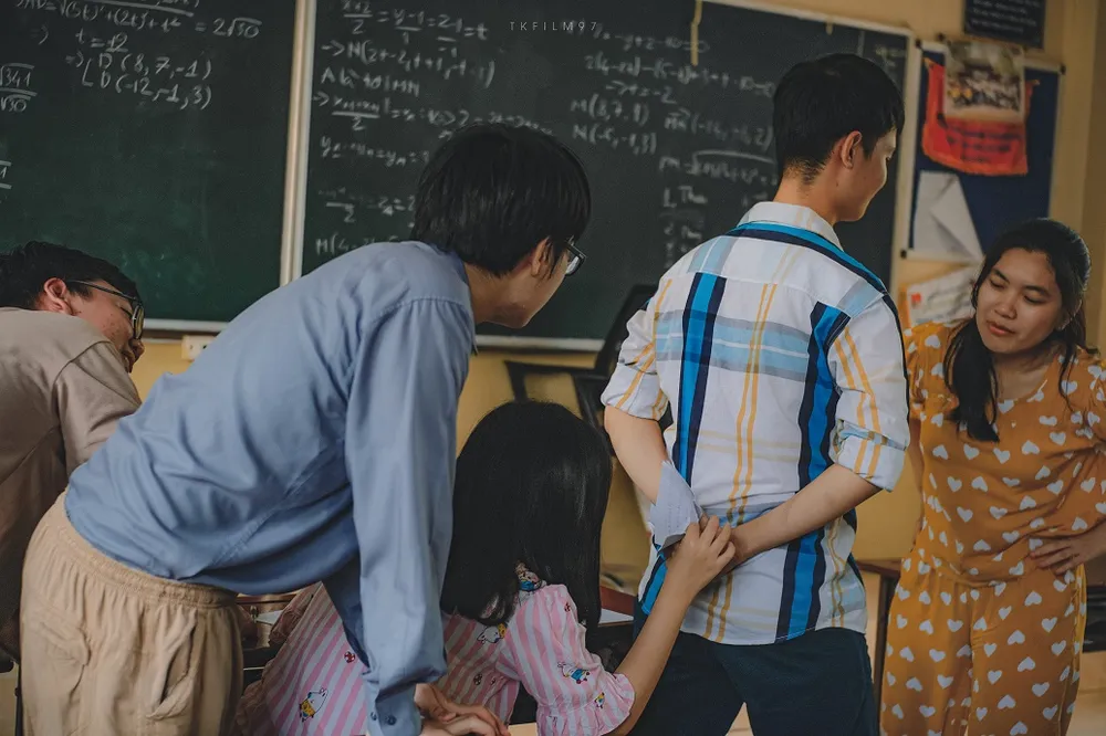 Độc đáo ảnh kỷ yếu lấy ý tưởng từ tác phẩm của Nguyễn Nhật Ánh ảnh 16 Độc đáo ảnh kỷ yếu lấy ý tưởng từ tác phẩm của Nguyễn Nhật Ánh ảnh 16