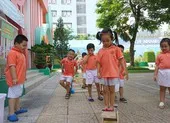 Báo động tỷ lệ học sinh TP.HCM bị béo phì và tật khúc xạ ảnh 2 TP.HCM xin được tuyển nhân viên y tế, kế toán cho trường học