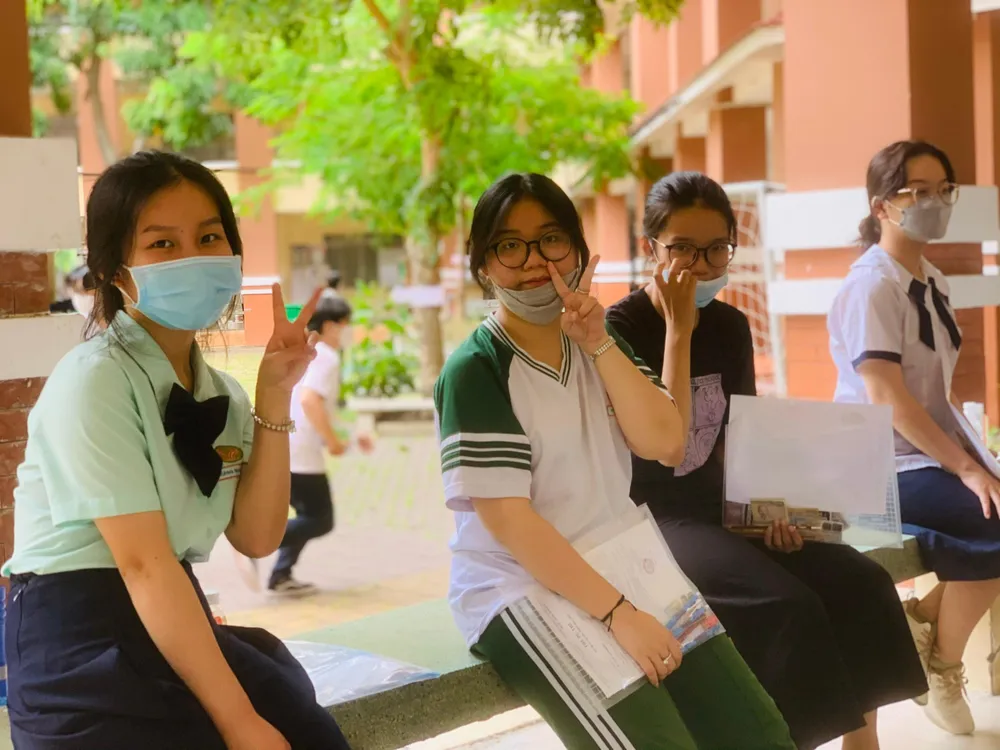 Thí sinh thoải mái trước giờ thi môn Toán Thí sinh thoải mái trước giờ thi môn Toán