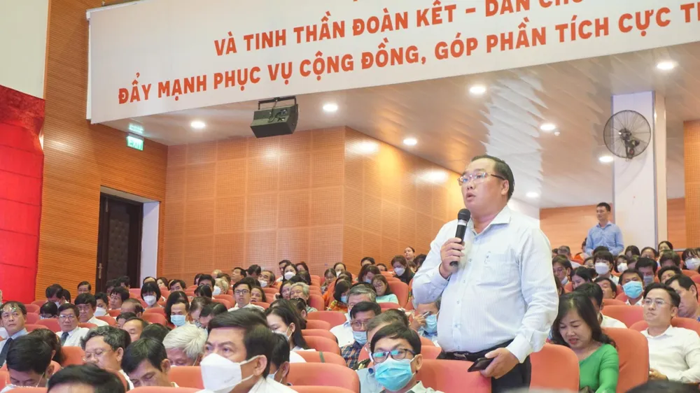 Ông Phạm Đăng Khoa, Trưởng phòng GD&amp;ĐT quận 3 phát biểu tại hội nghị. Ảnh: NQ