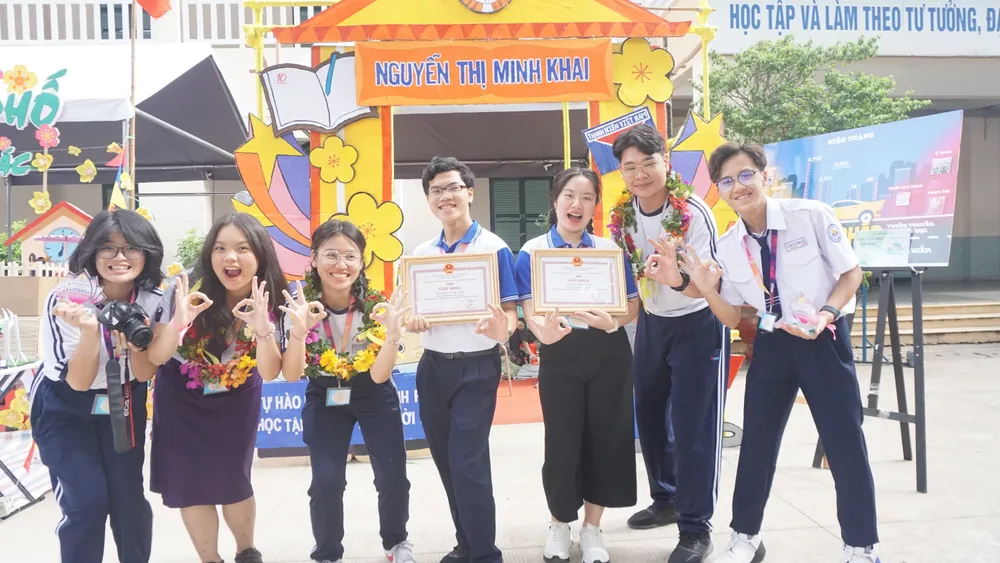 Hơn 11.000 học sinh tham gia hội trại truyền thống 9-1 