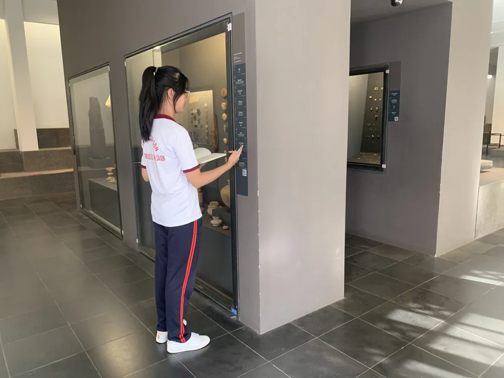 Thi ‘Lớn lên cùng sách’, HS thiết kế một cuốn sách về lịch sử