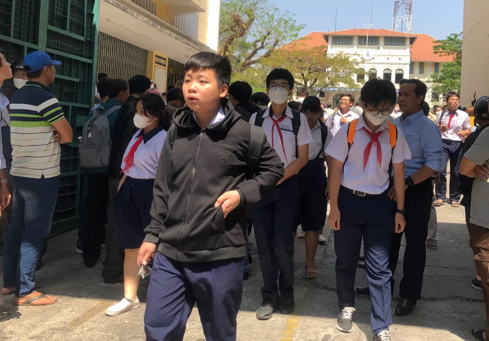 Học sinh tham dự kỳ thi học sinh giỏi lớp 9. Ảnh: KHÁNH TRÚC