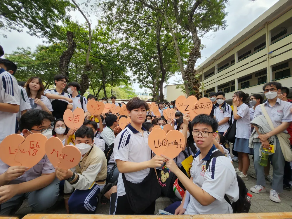 Trò chơi tìm mảnh ghép tình yêu Trò chơi tìm mảnh ghép tình yêu