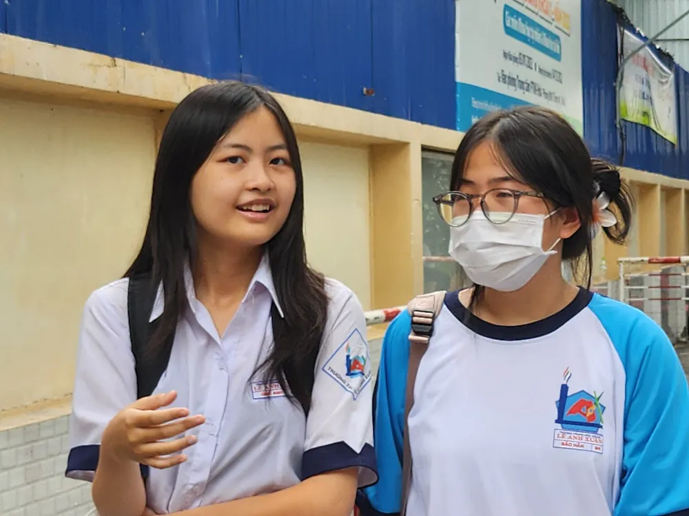 Đề thi văn không chuyên được thí sinh đánh giá vừa sức. Ảnh: NGUYỄN QUYÊN