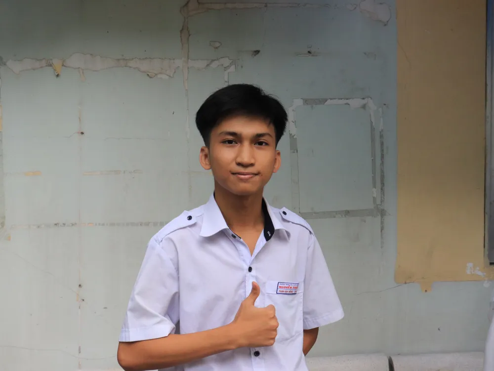Nguyễn Duy Bằng, học sinh Trường THPT Nguyễn Trãi, quận 4. Ảnh: TRẦN MINH Nguyễn Duy Bằng, học sinh Trường THPT Nguyễn Trãi, quận 4. Ảnh: TRẦN MINH
