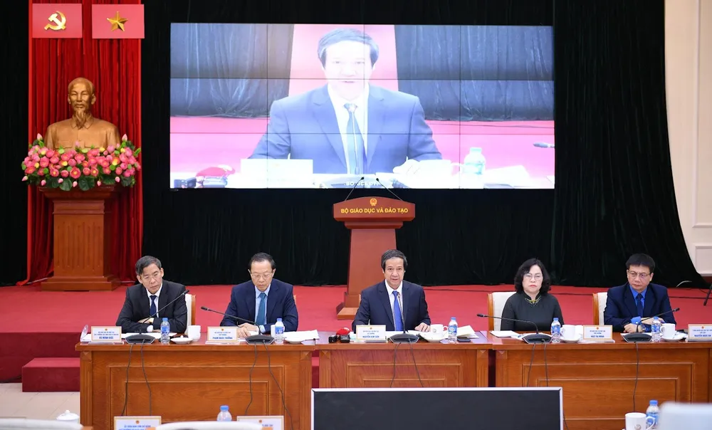 Đây là lần đầu tiên Bộ trưởng Bộ GD&ĐT tổ chức gặp gỡ với giáo viên. Ảnh: Bộ GD&ĐT Đây là lần đầu tiên Bộ trưởng Bộ GD&ĐT tổ chức gặp gỡ với giáo viên. Ảnh: Bộ GD&ĐT