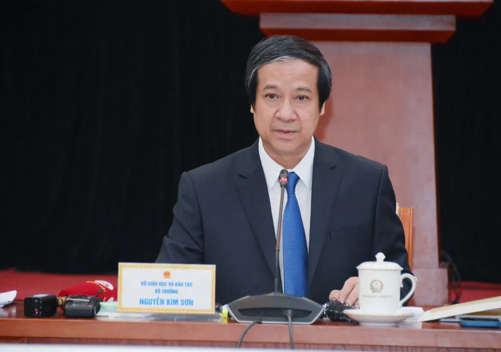 Bộ trưởng Bộ GD&ĐT Nguyễn Kim Sơn tại buổi gặp gỡ chiều nay. Ảnh: Bộ GD&ĐT Bộ trưởng Bộ GD&ĐT Nguyễn Kim Sơn tại buổi gặp gỡ chiều nay. Ảnh: Bộ GD&ĐT