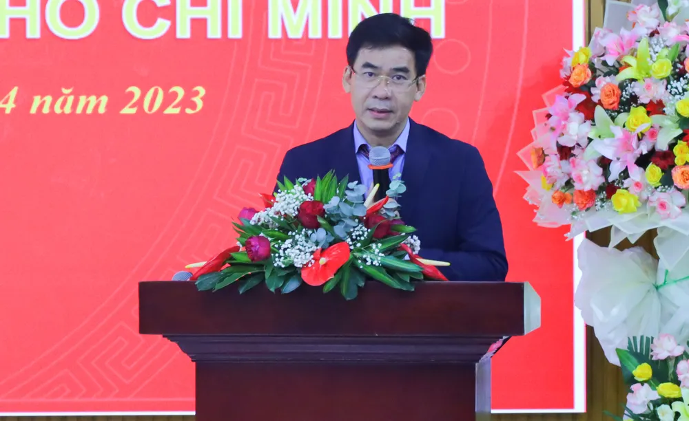 Tiến sĩ Lê Trường Sơn phát biểu khi được bổ nhiệm phụ trách Trường Đại học Luật TP.HCM vào tháng 4. Ảnh: NTCC ts-le truong son.jpg