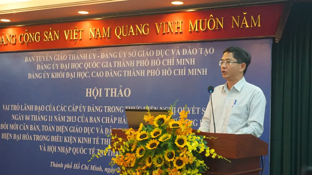 PGS.TS Hoàng Công Gia Khánh, Hiệu trưởng Trường Đại học Kinh tế - Luật cho rằng tự chủ đại học tại các trường đang gặp khó do bất cập về cơ chế. Ảnh: NGUYỄN QUYÊN truong-dai-hoc-tu-chu.JPG