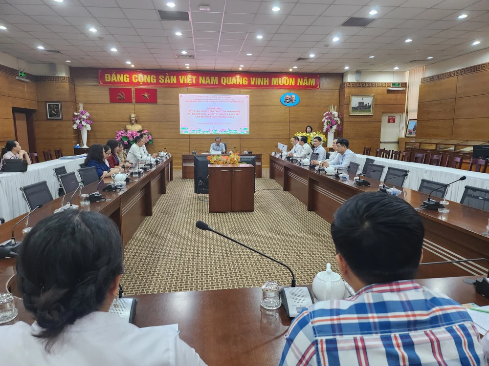 thi tuyển dụng viên chức TP.HCM