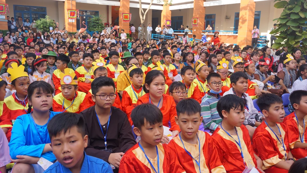 ngày hội ‘Em yêu Sử Việt’