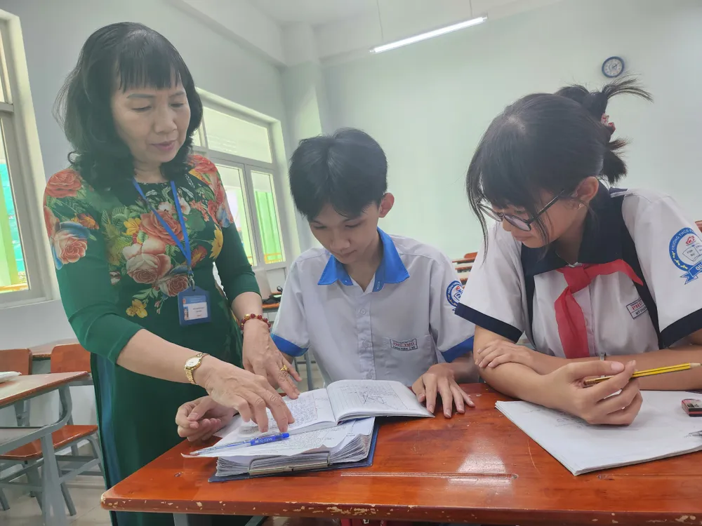 Giáo viên TP.HCM được chi quà Tết Nguyên đán 2024 là 1,8 triệu đồng