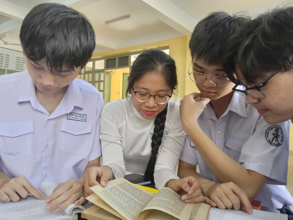 Thành tích mà Khải An đạt được không khiến các bạn quá bất ngờ hoc-sinh-gioi-quoc-gia-1.jpg