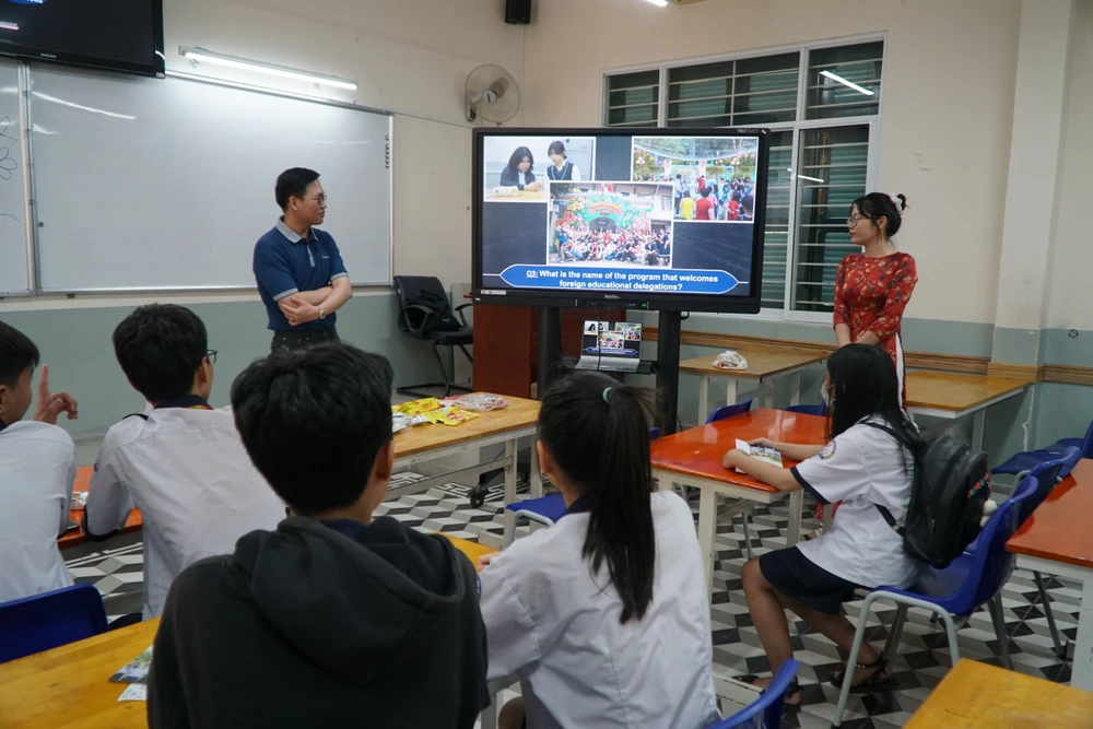 Học sinh lớp 9 học thử môn học lớp 10. Ảnh: AN hoc-sinh-lop-9.jpg-3.jpg
