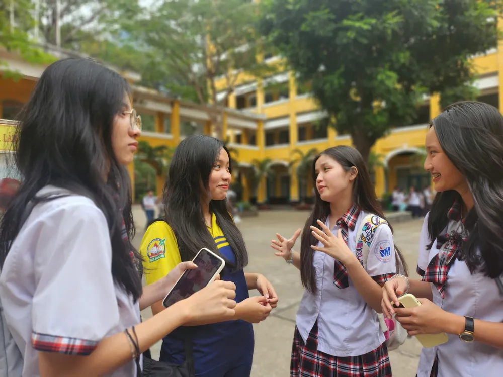 Học sinh TP.HCM tham dự kỳ thi học sinh giỏi lớp 12 năm học 2023-2024. Ảnh: NGUYỄN QUYÊN thi học sinh giỏi