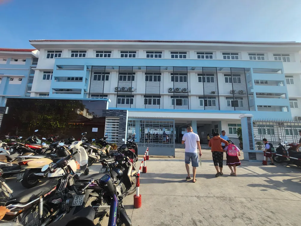 ngôi trường mới