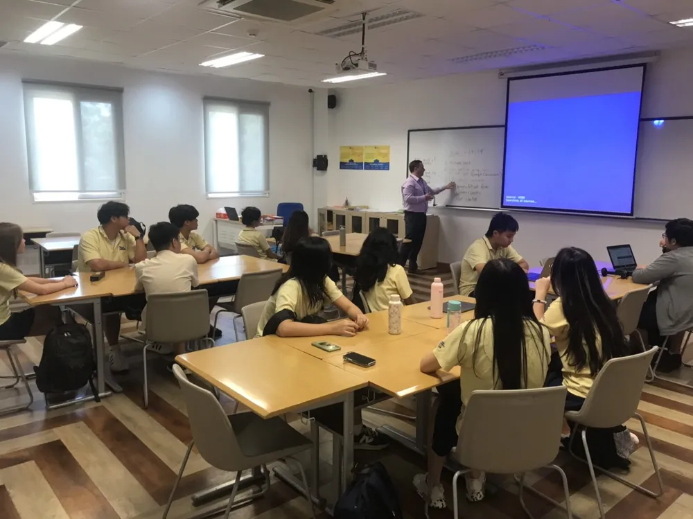 Một giờ học của học sinh Trường Tiểu học, THCS, THPT Quốc tế Mỹ. Ảnh: SỞ GD&ĐT TP.HCM Quốc tế Mỹ