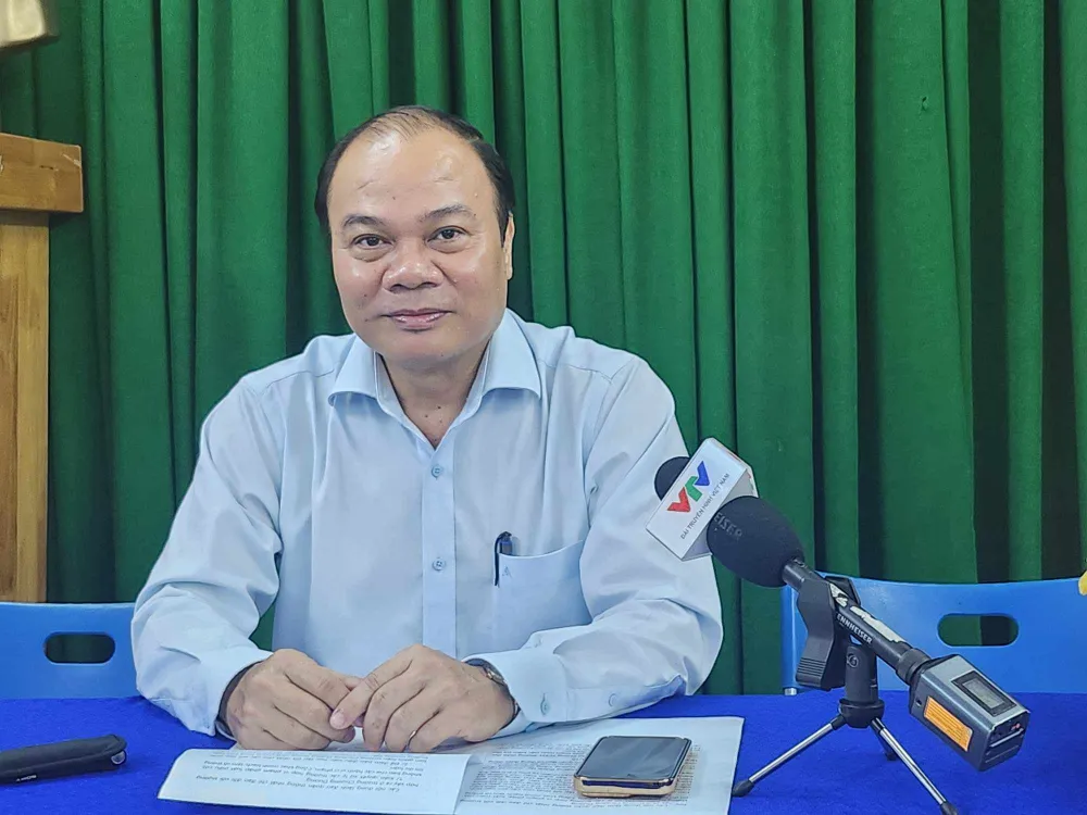 xin tiền hỗ trợ mua máy tính cá nhân