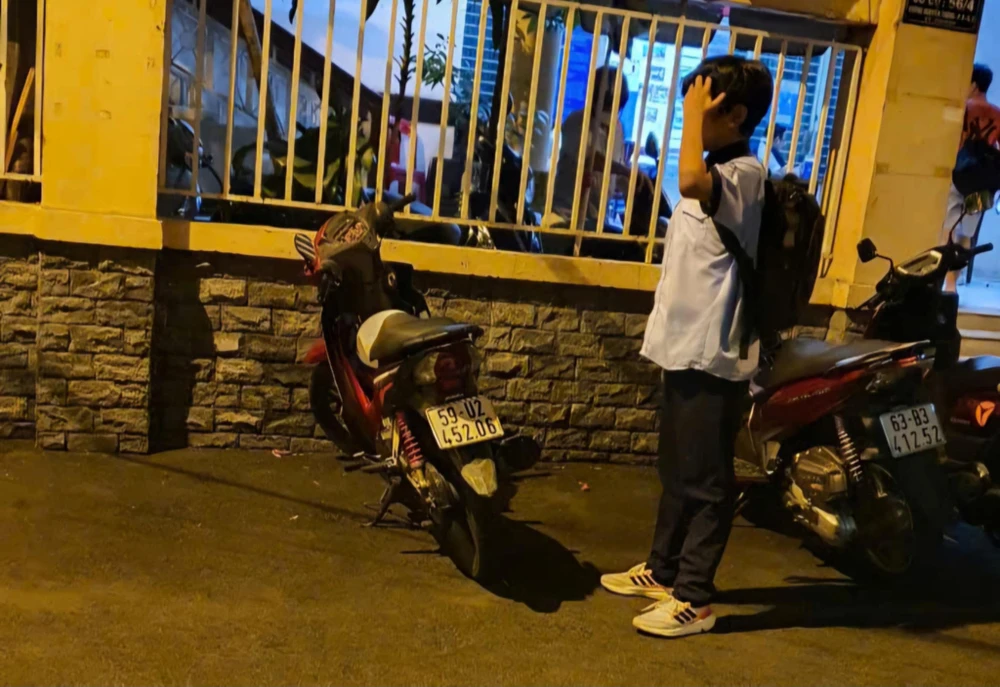 dạy thêm ngoài nhà trường